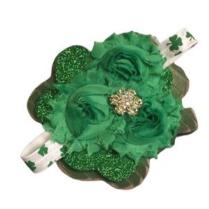 🌿 Spring Green Flower & Rhinestone headband Shamrock Baby St. Patrick’s Day ☘️